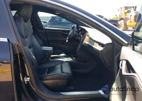 2021 Tesla Model S Long Range Dual Motor All-Wheel Drive/Long Range Plus Dual Motor All-Wheel Drive z USA, uszkodzony, nr VIN 5YJSA1E28MF426080